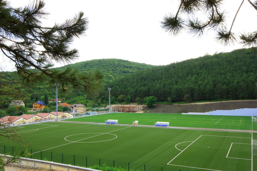 Стадион спортивной базы «Футбольный мир»